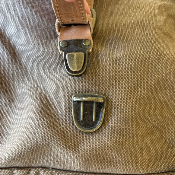 LL Bean Vintage Leather and Tan Canvas Messenger Crossbody Laptop Bag - Picture 8 of 14